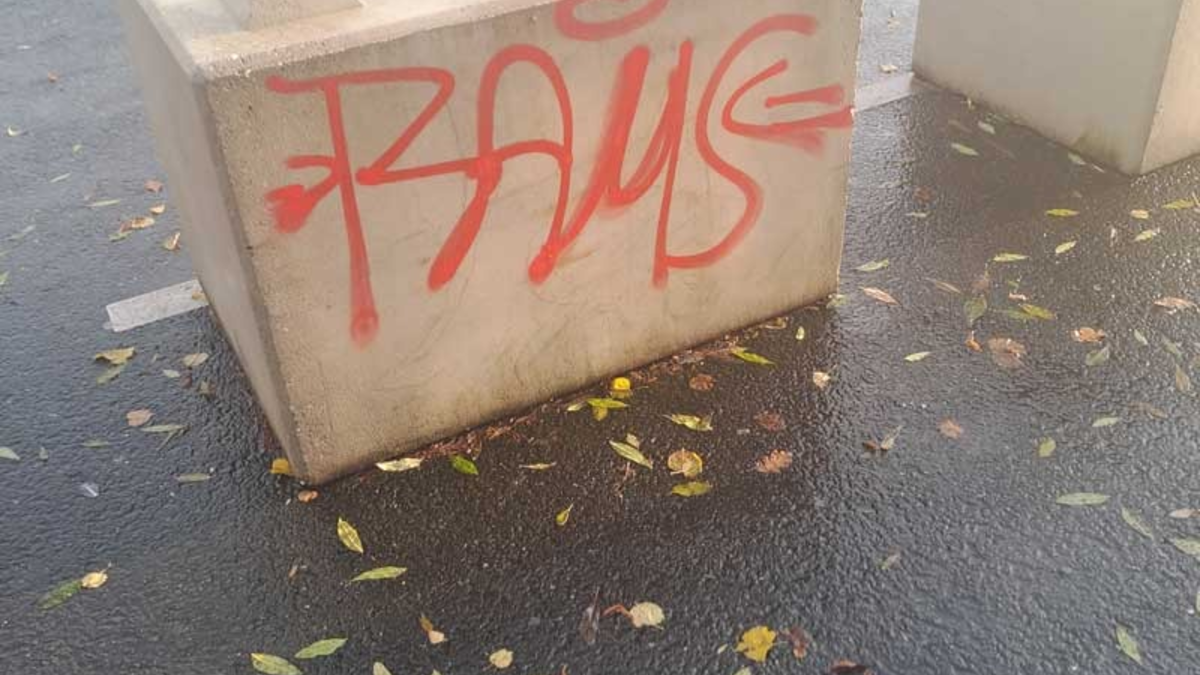 POL-HS: Farbschmierereien im Wurmauenpark / Stadt setzt Belohnung aus - Foto: presseportal.de