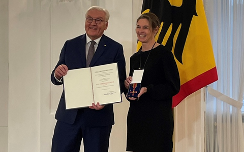 BPOLP Potsdam: SPORT TUT GUT(ES) - Freilassinger Bundespolizistin mit dem Verdienstorden der Bundesrepublik Deutschland ausgezeichnet - Foto: presseportal.de