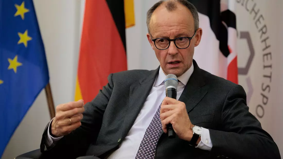 Deutschland dürfe nicht Kriegspartei werden, bekräftigt Merz.  - Bild: Carsten Koall/dpa