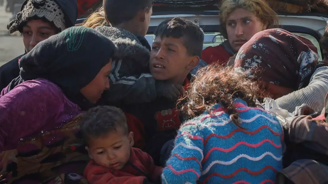 Rund 150.000 Menschen sind wegen der Kämpfe in Syrien nach UN-Angaben auf der Flucht. (Archivbild)  - Bild: Hogir El Abdo/AP/dpa