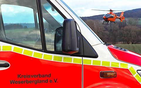 POL-HM: Schwerer Verkehrsunfall auf der Bundesstraße 442 bei Brullsen - wichtiger Zeuge aus dem Landkreis Holzminden gesucht - Foto: presseportal.de