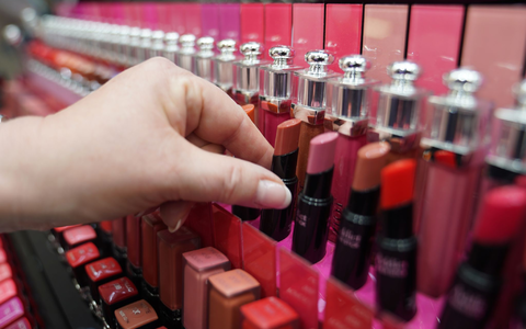 Geschäft mit Kosmetika wächst (Archivbild) - Foto: Marcus Brandt/dpa
