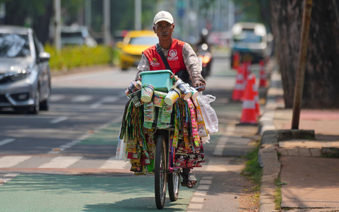 In Jakarta gibt es immer und überall Kaffee - das «Starling»-Konzept boomt. - Foto: Tatan Syuflana/AP
