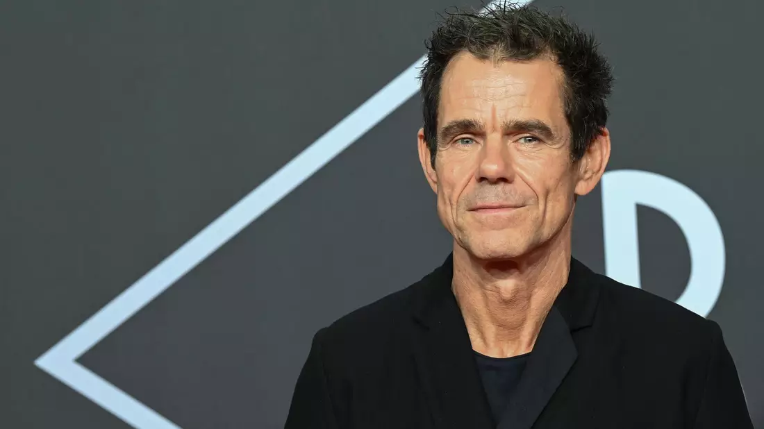 Bereits 2002 und 2009 hatte Regisseur Tom Tykwer die Berlinale eröffnet.  - Bild: Jens Kalaene/dpa