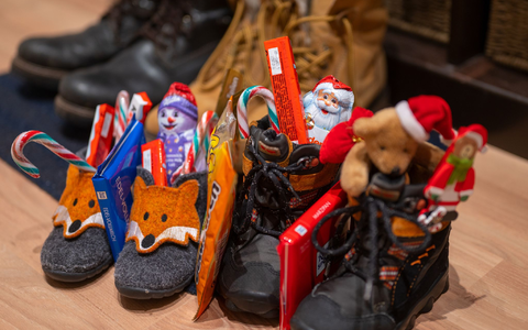 Menschen in Deutschland geben 2024 laut NIQ mehr für Süßwaren als für jedes andere Lebensmittelsortiment aus. - Foto: Monika Skolimowska/dpa-Zentralbild/dpa