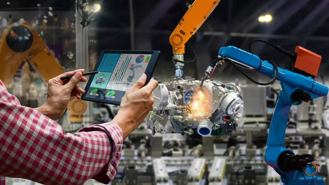 Maschinenanbindung, Digitaler Zwilling, Feinplanung: Lösungen für die Fertigung direkt aus der Forschung / FORCAM ENISCO unterstreicht Vorreiterrolle mit weiteren Innovationen - Bild: presseportal.de