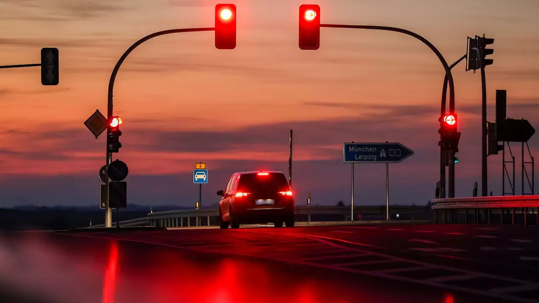 Die EU-Verkehrsminister wollen einen Führerscheinentzug künftig in der gesamten Europäischen Union durchsetzen. (Symbolbild) - Bild: Jan Woitas/dpa-Zentralbild/dpa