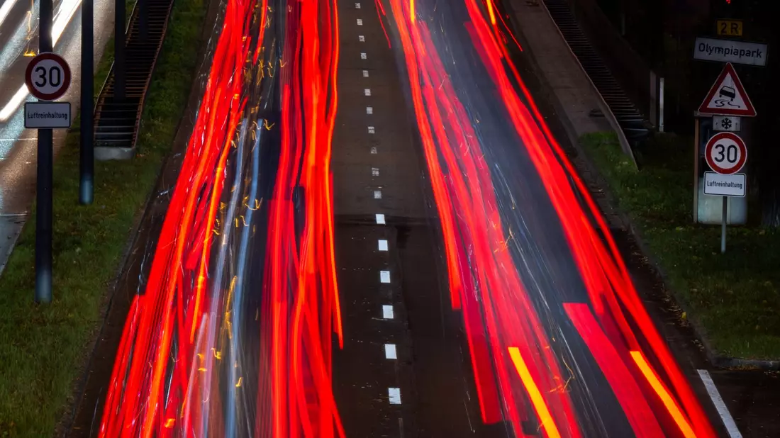 Mit dem Vorhaben soll die Verkehrssicherheit erhöht werden. - Bild: Sven Hoppe/dpa