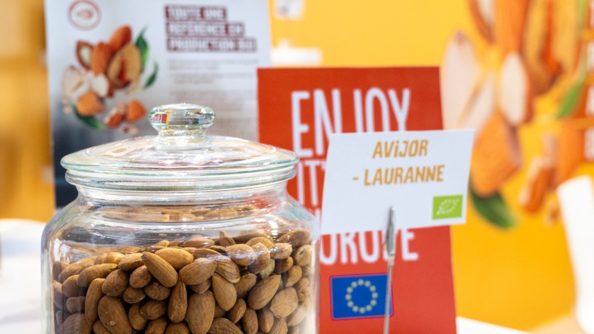 Nachhaltigeres Marzipan, Vanillekipferl oder Bremer Klaben erstklassiger Qualität - Wie die europäische Mandel die deutsche Weihnacht erobert - Foto: presseportal.de