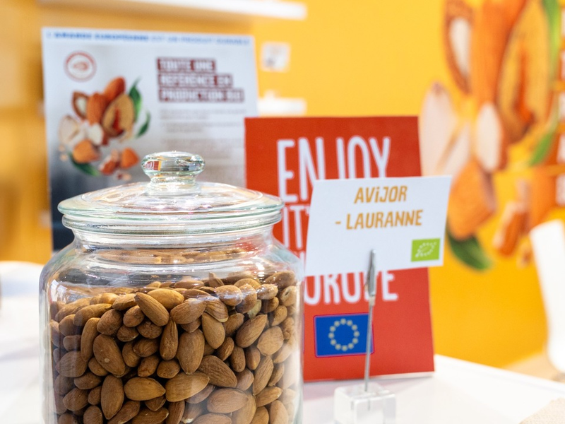 Nachhaltigeres Marzipan, Vanillekipferl oder Bremer Klaben erstklassiger Qualität - Wie die europäische Mandel die deutsche Weihnacht erobert - Foto: presseportal.de