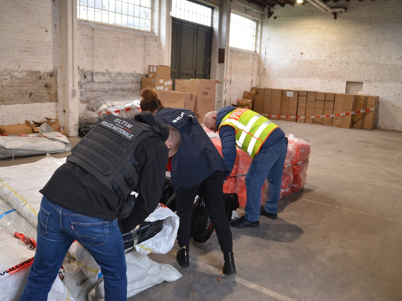 BPOLP Potsdam: Erneuter bedeutsamer Schlag gegen ein großes international agierendes Schleusernetzwerk - Foto: presseportal.de