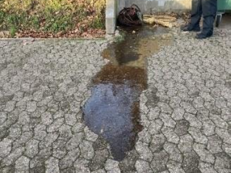 POL-DU: Duisburg/Minden: Verschmutzung durch ausgelaufenes Öl - Foto: presseportal.de