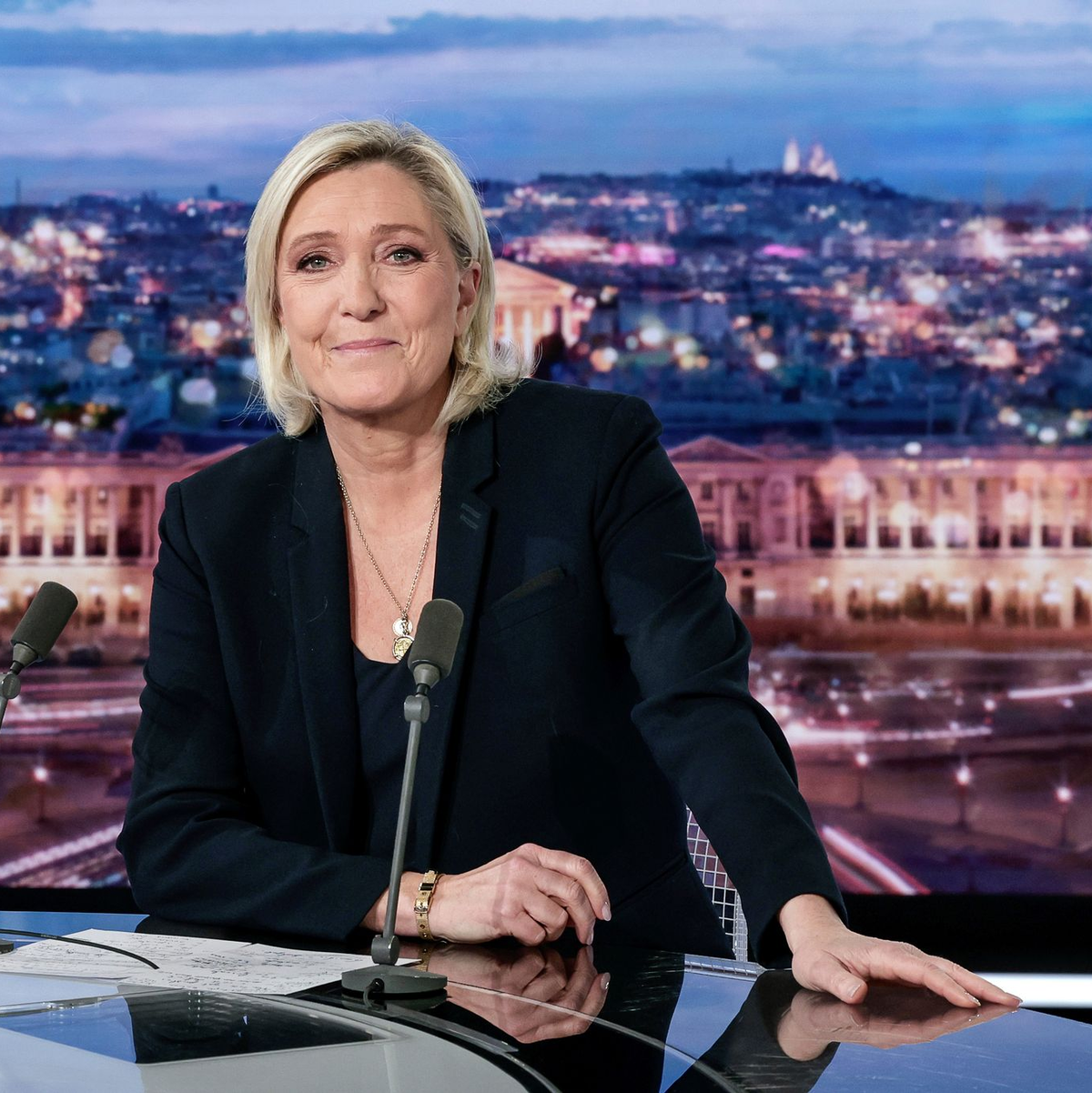 Die Rechtsnationale Marine Le Pen will bei der nächsten Präsidentschaftswahl erneut kandidieren. - Foto: Stephane de Sakutin/POOL AFP/AP/dpa