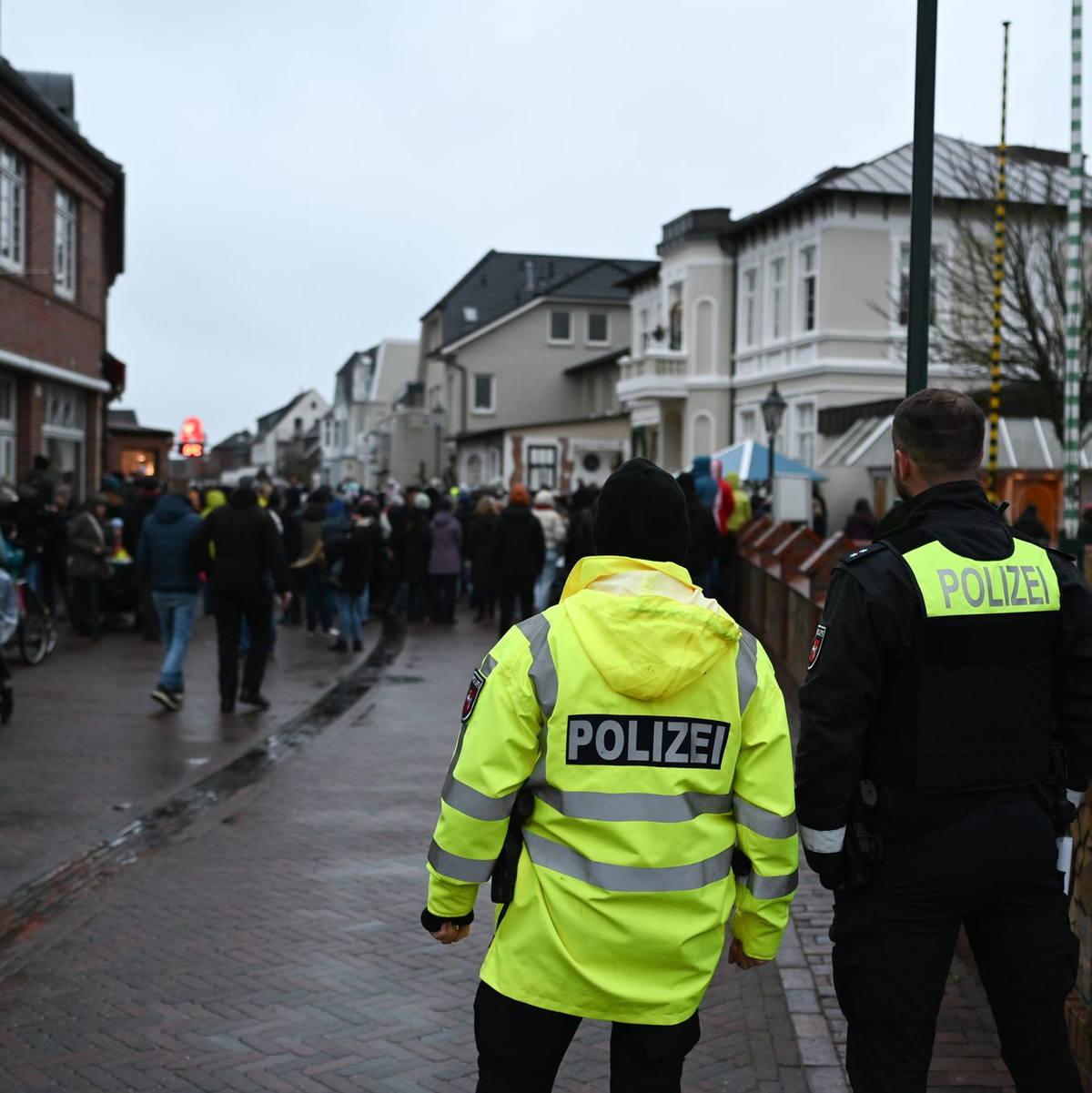 Die Polizei kündigte eine «starke Präsenz» bei dem Fest an.  - Foto: Lars Penning/dpa