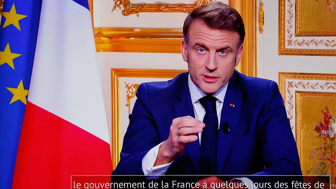 Macron will zügig einen neuen Premier und eine neue Regierung haben. - Bild: Ludovic Marin/AFP/dpa