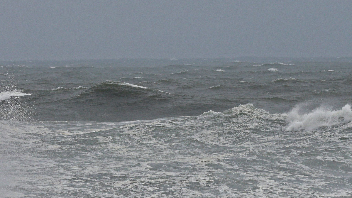 Vor der Küste gab es ein Beben. (Archivbild) - Foto: Gerry Broome/AP/dpa