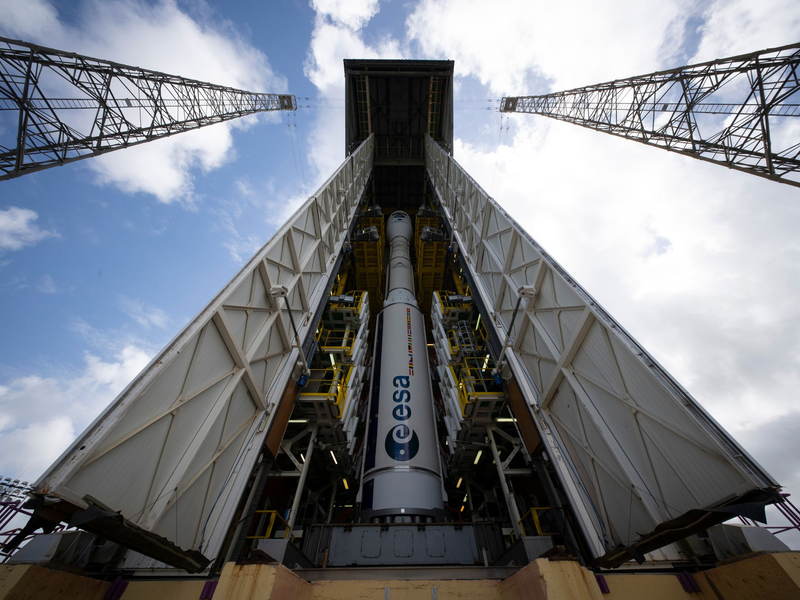 In Zukunft will Esa-Chef Aschbacher bis zu sechs Flüge der Vega C im Jahr. - Foto: Stephane Corvaja/esa/dpa