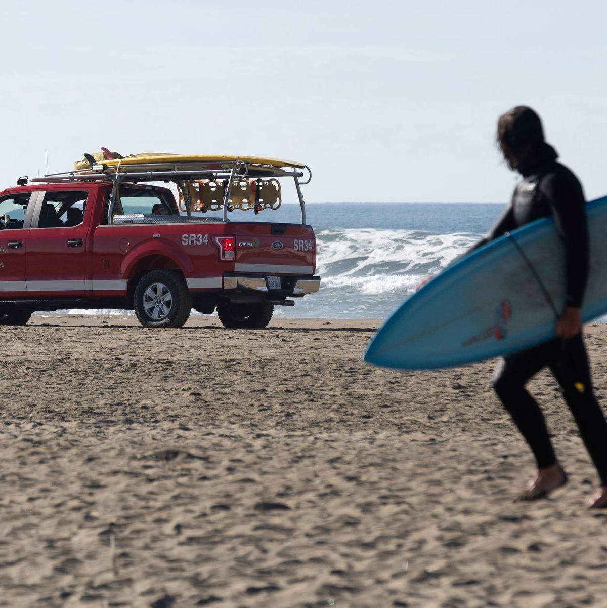 Wegen Tsunami-Gefahr wurden in Kalifornien Strände evakuiert.  - Foto: Benjamin Fanjoy/San Francisco Chronicle/AP/dpa