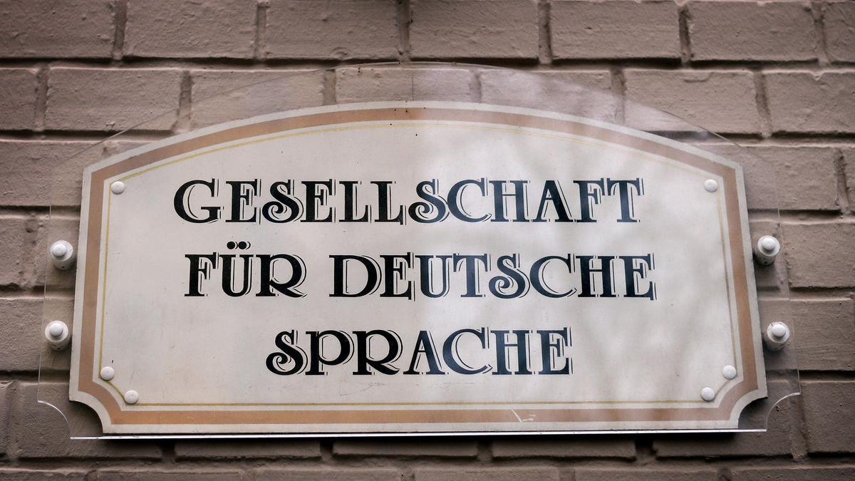 Die Gesellschaft für deutsche Sprache will mit ihrer Liste der «Wörter des Jahres» wieder den Nerv der Zeit treffen. (Symbolbild) - Foto: picture alliance / Susann Prautsch/dpa