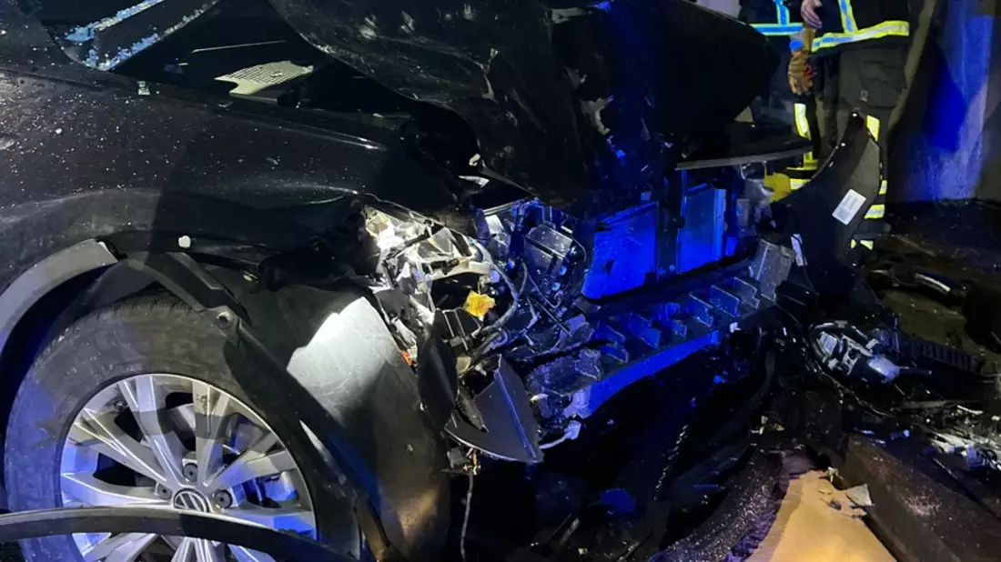 API-TH: Vollsperrung nach Verkehrsunfall - Bild: presseportal.de