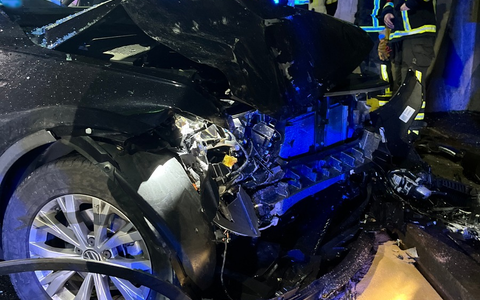 API-TH: Vollsperrung nach Verkehrsunfall - Foto: presseportal.de