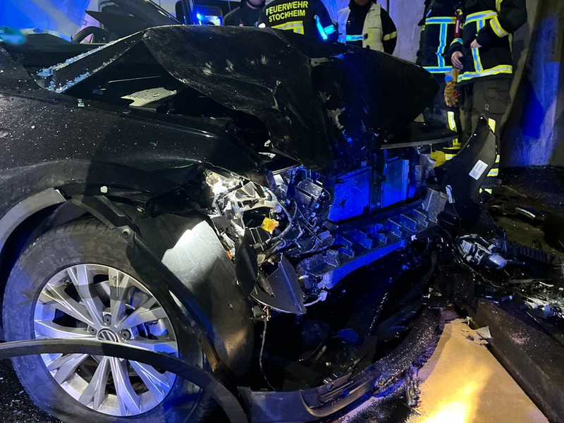 API-TH: Vollsperrung nach Verkehrsunfall - Foto: presseportal.de