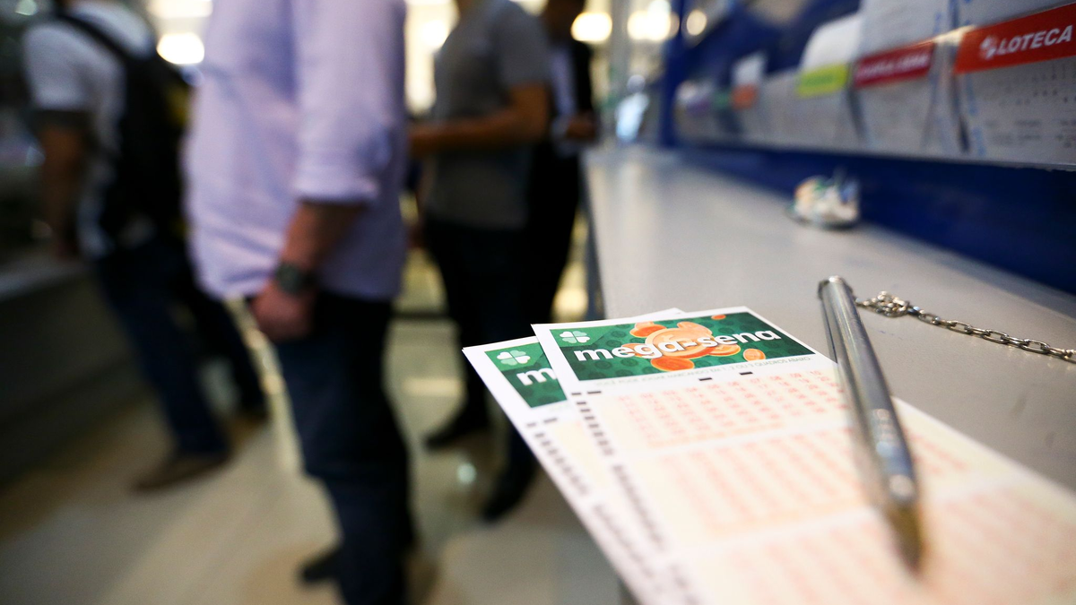 Kurz nach einem Lottogewinn in Millionenhöhe ist ein 73-jähriger Brasilianer überraschend gestorben. - Foto: Marcelo Camargo/Agencia Brazil/dpa