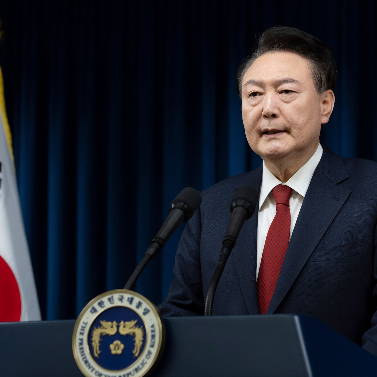 Präsident Yoon Suk Yeol bleibt vorerst im Amt.  - Foto: South Korean President Office/Yonhap via AP/dpa
