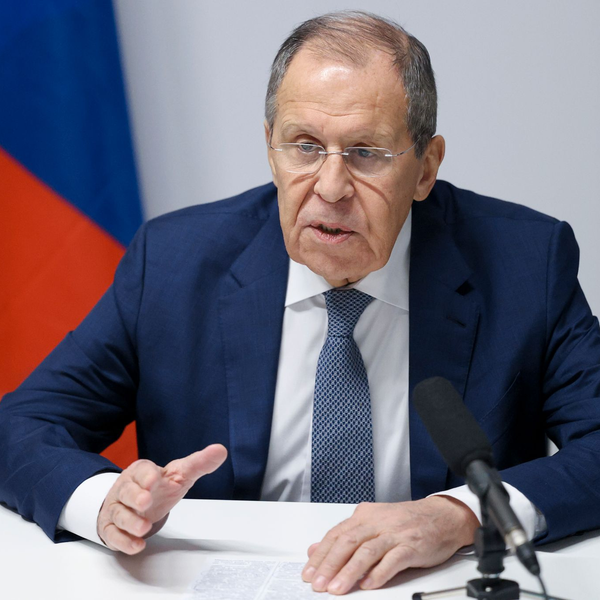 Der russische Außenminister Sergej Lawrow hat Syrien erneut den militärischen Beistand Moskaus zugesichert. (Archivbild) - Foto: Russisches Außenministerium/AP/dpa