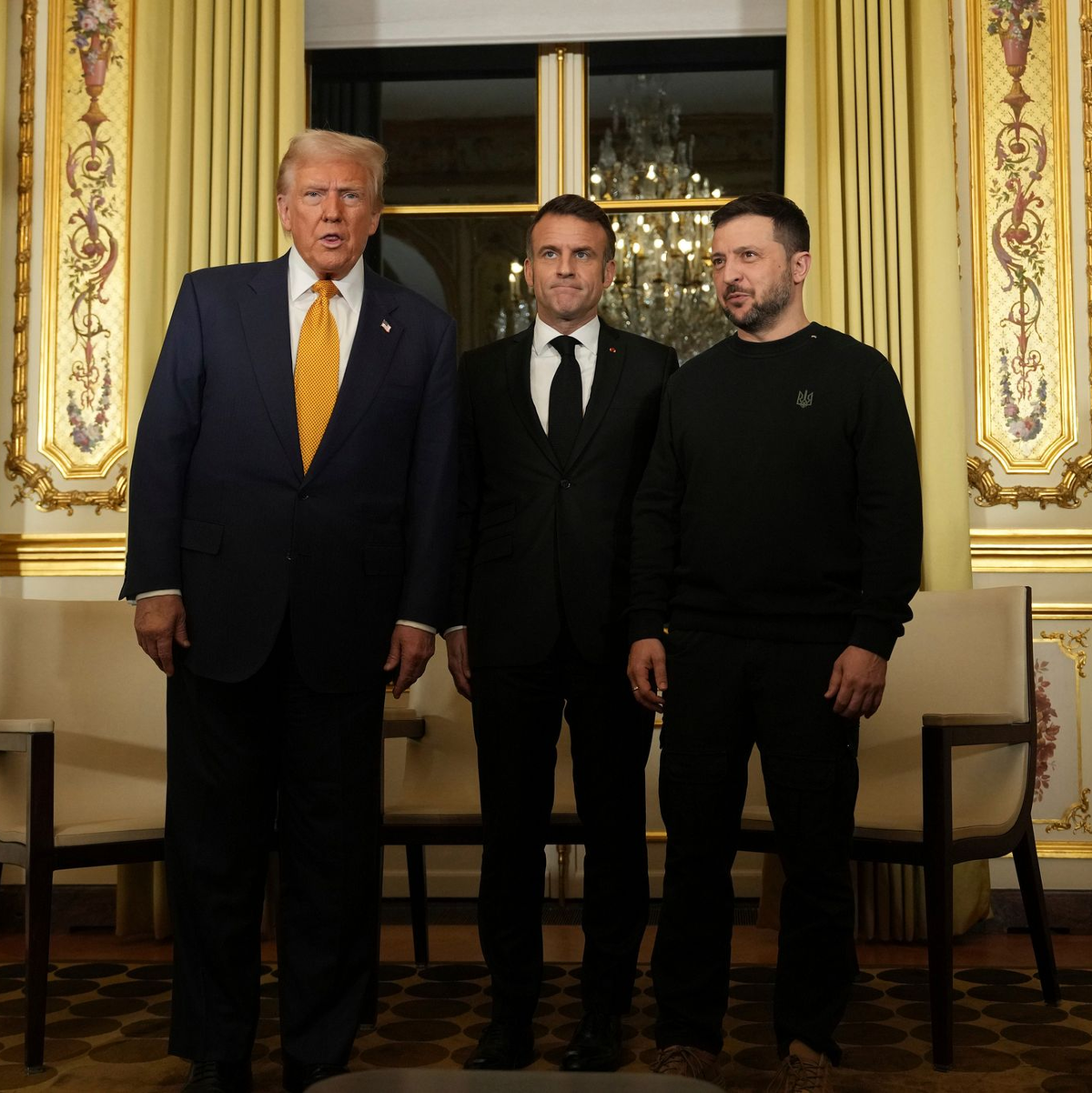 Trump, Macron und Selenskyj trafen sich am Wochenende in Paris. - Foto: Aurelien Morissard/AP/dpa