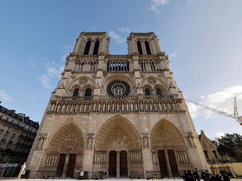 Zu den hohen Staatsgästen bei der Eröffnungszeremonie von Notre-Dame gehörten der designierte US-Präsident Donald Trump und der ukrainische Präsident Wolodymyr Selenskyj.  - Foto: Ludovic Marin/POOL AFP/AP/dpa