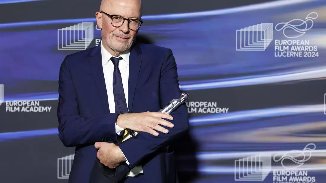 Jacques Audiard wurde für die Regie der Musikkomödie «Emilia Pérez» mit einem Europäischen Filmpreis ausgezeichnet.  - Bild: Philipp Schmidli/KEYSTONE/dpa
