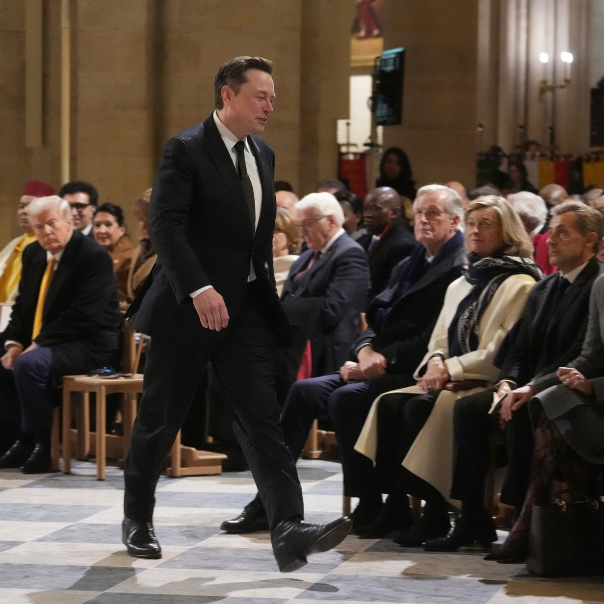 Auch der Tech-Milliardär, der dieser Tag kaum von Trumps Seite weicht, war dabei. - Foto: Thibault Camus/AP Pool/dpa