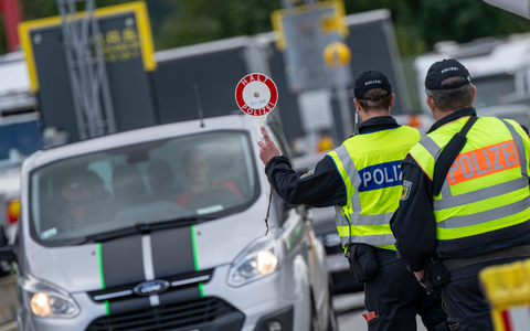 Inzwischen wird an allen deutschen Landgrenzen kontrolliert. (Archivbild) - Foto: Peter Kneffel/dpa