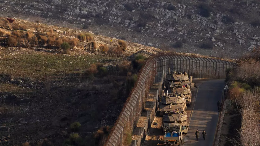 Israel erklärt ein wichtiges Abkommen mit Syrien über eine Pufferzone auf den Golanhöhen für faktisch beendet. - Bild: Matias Delacroix/AP/dpa