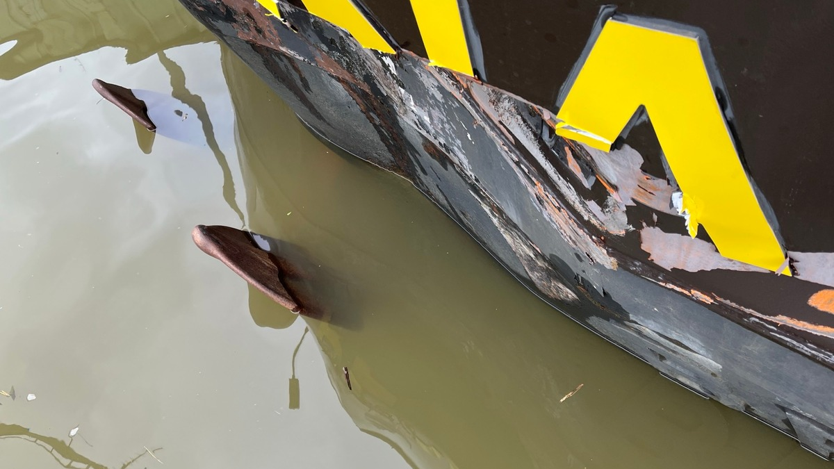 PP-ELT: Schiffsunfall mit Anfahrung des Schleusentors der Schleuse Müden - Foto: presseportal.de