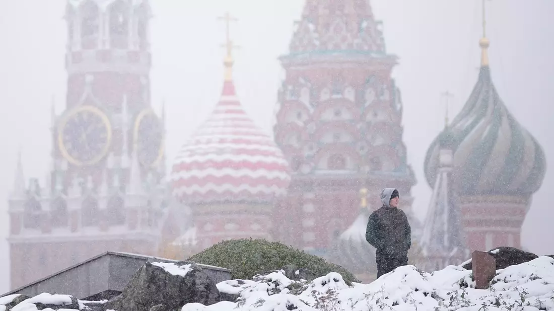 In Teilen Russlands war es im November wärmer als sonst, in anderen Teilen kälter. (Archivbild) - Bild: Pavel Bednyakov/AP/dpa