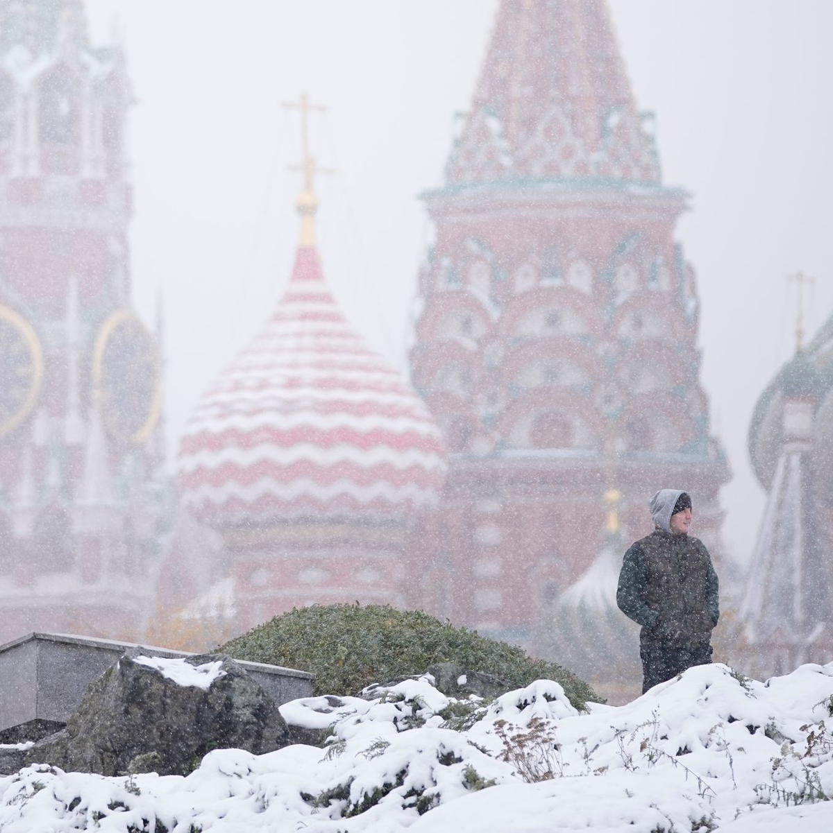 In Teilen Russlands war es im November wärmer als sonst, in anderen Teilen kälter. (Archivbild) - Foto: Pavel Bednyakov/AP/dpa