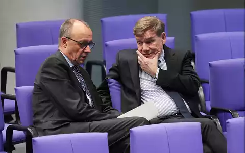 Friedrich Merz und Johann Wadephul (Archiv) - Foto: über dts Nachrichtenagentur