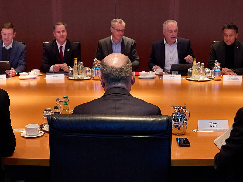 Stahlgipfel im Kanzleramt am 09.12.2024 - Foto: über dts Nachrichtenagentur