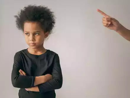 Umstrittene Erziehungsstile – Jana Alles von Smart Parents verrät, wann Eltern ihren Kindern schaden - Foto: presseportal.de