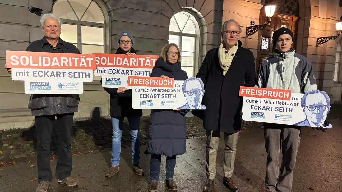 Habe nichts Verwerfliches getan: Anwalt Seith in Zürich vor dem Obergericht.  - Bild: Christiane Oelrich/dpa