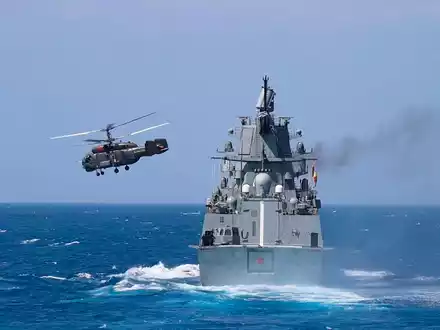 Der getötete General war erst im März von Kremlchef Wladimir Putin zum stellvertretenden Oberbefehlshaber der Marine ernannt worden. (Symbolbild) - Foto: Uncredited/Russian Defense Ministry Press Service/AP/dpa