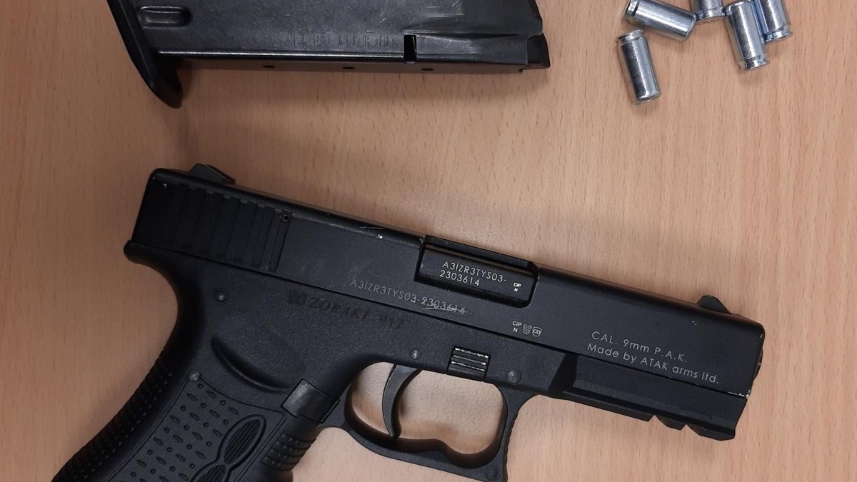 BPOL-HB: Kontrolle im Bahnhof Bremen - Bundespolizisten stoppen mit Schreckschusspistole bewaffneten Jugendlichen - Foto: presseportal.de