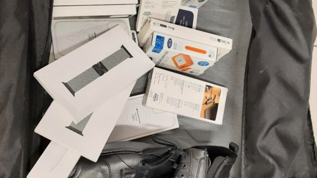 BPOLI DD: Bundespolizei nimmt 36-jährigen Rumänen am Hauptbahnhof Dresden mit hochwertigen Elektronikartikeln fest - Foto: presseportal.de