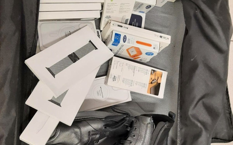 BPOLI DD: Bundespolizei nimmt 36-jährigen Rumänen am Hauptbahnhof Dresden mit hochwertigen Elektronikartikeln fest - Foto: presseportal.de