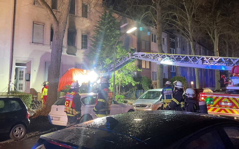 FW-DO: Brand in einem Mehrfamilienhaus fordert drei Verletzte und hohen Sachschaden - Foto: presseportal.de