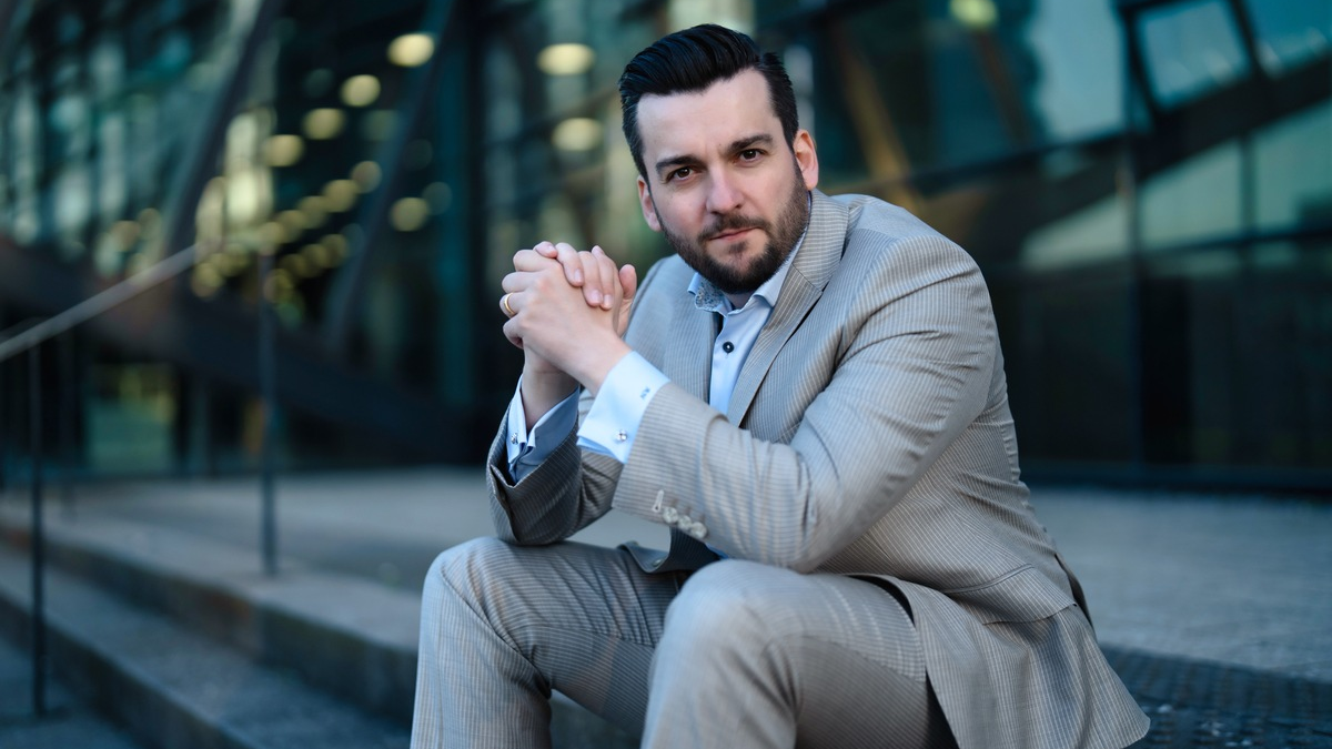 Alexander Heinrich von HeiProTec erklärt, warum das Standard-IT-Produkt nicht zum Unternehmenswachstum beiträgt - Foto: presseportal.de