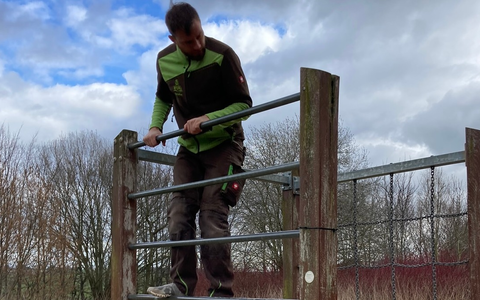 Warten auf die Wartung: Sind unsere Spielplätze sicher genug? – Christian Veit von WADIKI klärt auf - Foto: presseportal.de Warten auf die Wartung: Sind unsere Spielplätze sicher genug? – Christian Veit von WADIKI klärt auf - Foto: presseportal.de