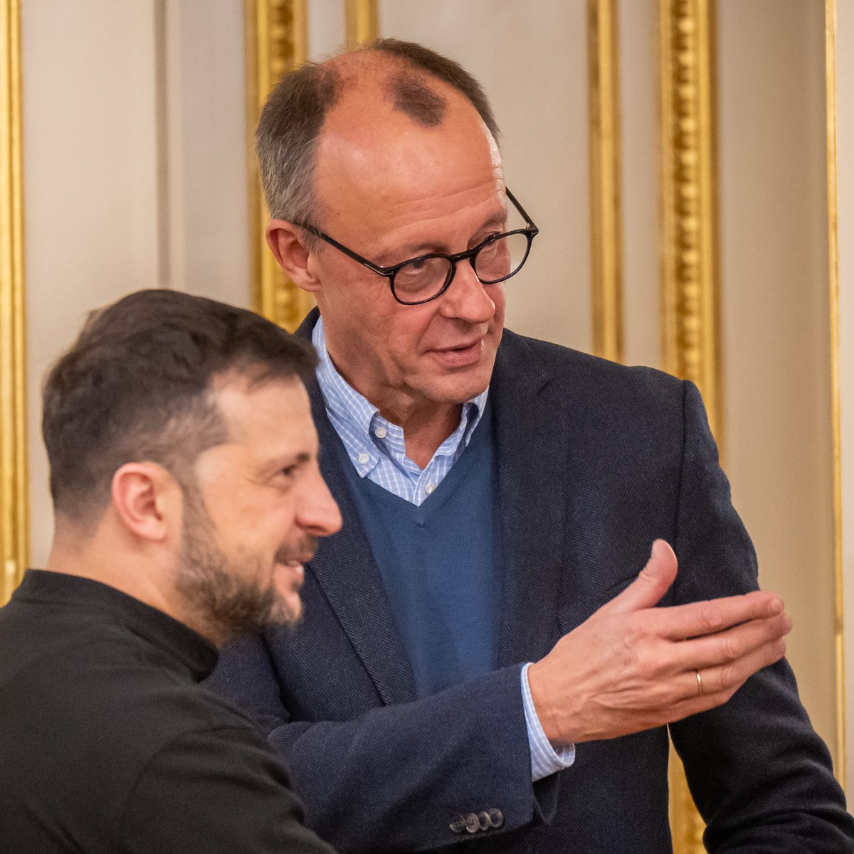 Merz hat eine andere Haltung zu Taurus als Kanzler Scholz. - Foto: Michael Kappeler/dpa